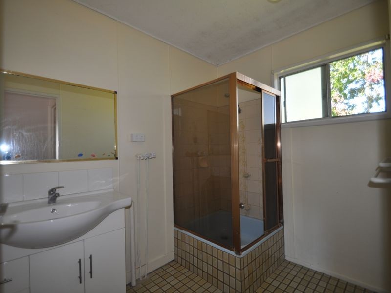 72 Ashton Street, Kingston QLD 4114