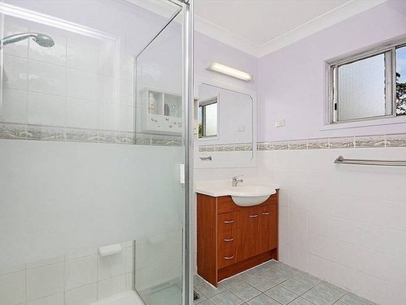 9 Maple Street, Kingston QLD 4114