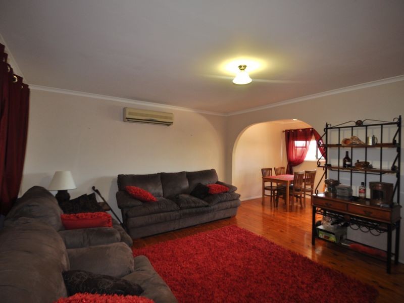 26 Henty Street, Woodridge QLD 4114