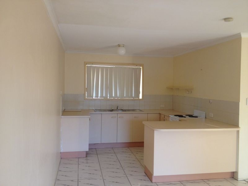 35 Velorum Dr, Kingston QLD 4114