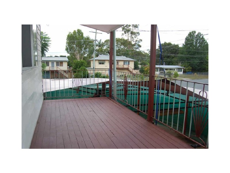 Crestmead QLD 4132