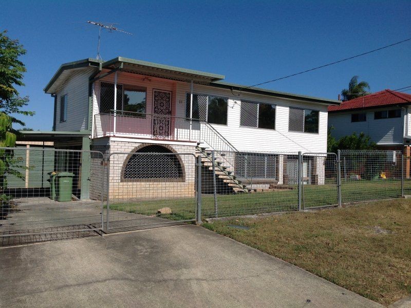 27 Carcoola Street, Kingston QLD 4114