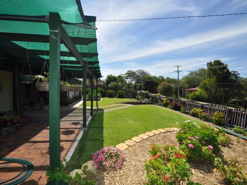 16 Laughlin Street, Kingston QLD 4114