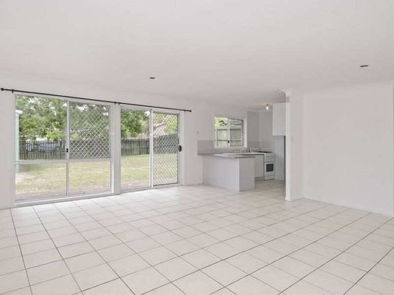 22 Calder Court, Crestmead QLD 4132