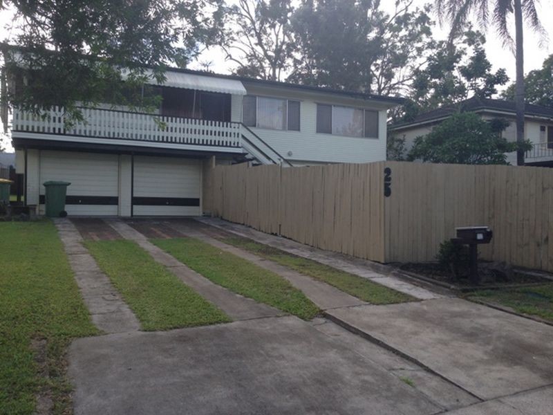 25 Ash Avenue, Kingston QLD 4114