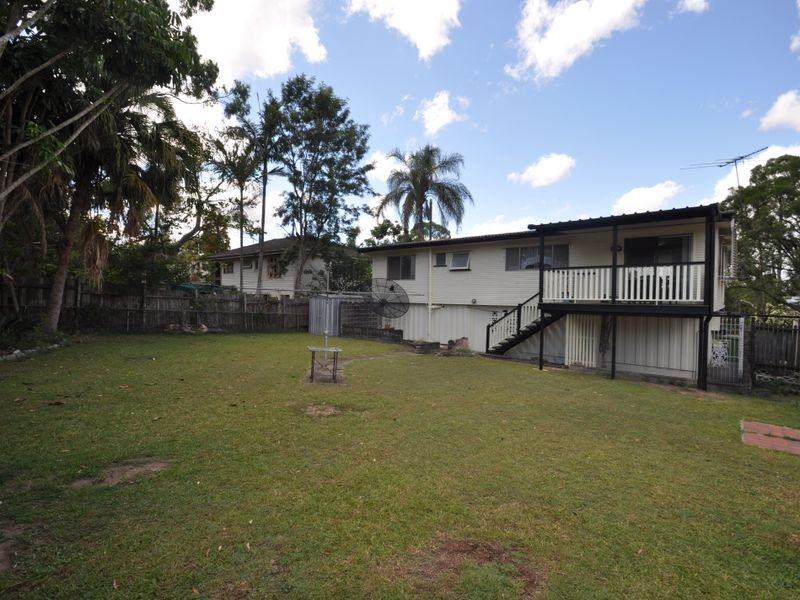 25 Ash Avenue, Kingston QLD 4114