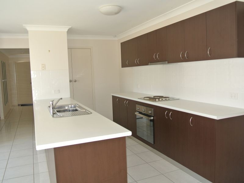 25 Serenity Court, Crestmead QLD 4132
