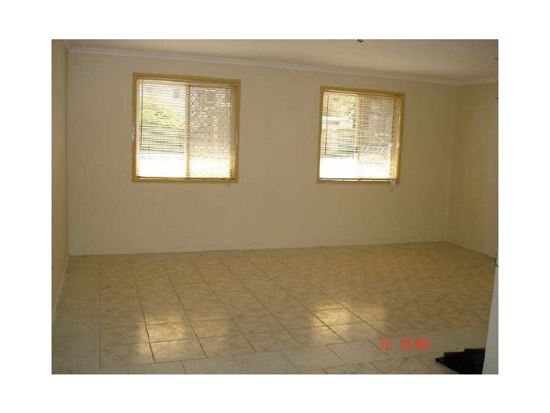 8 Bloodwood Street, Crestmead QLD 4132