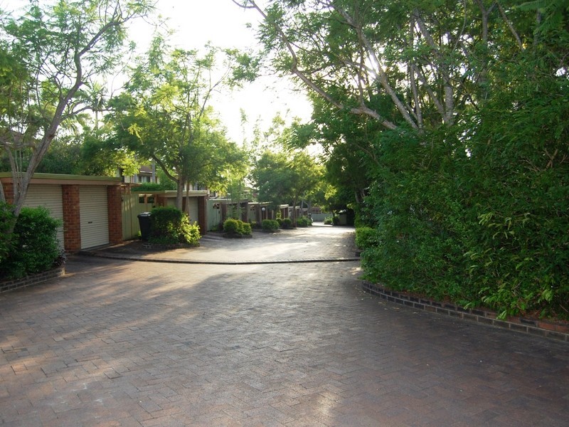 28/127 Hall Road, Springwood QLD 4127