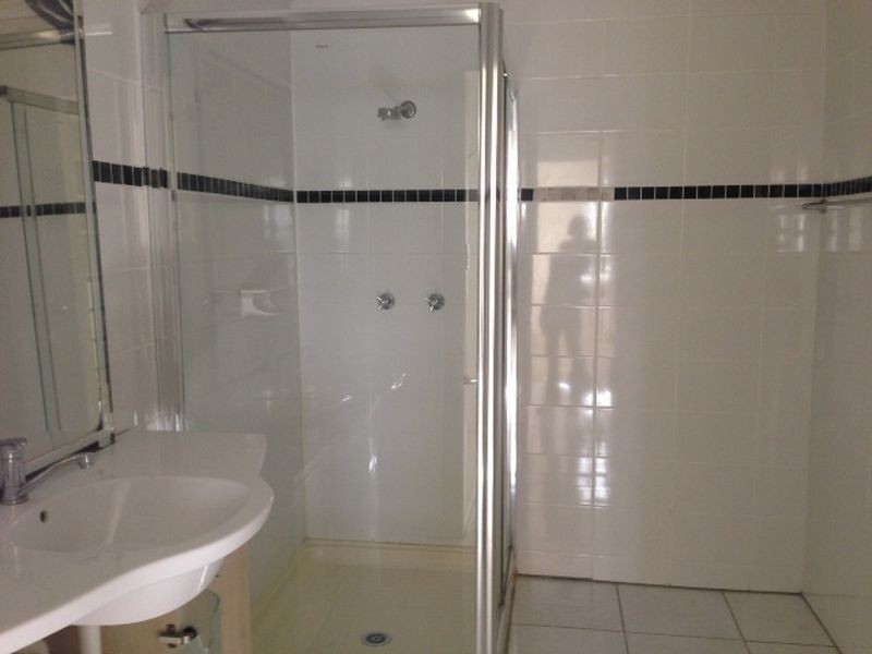 1 Dale Street, Kingston QLD 4114