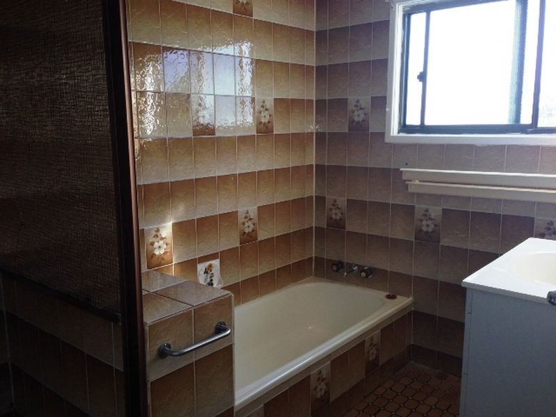 1 Dale Street, Kingston QLD 4114