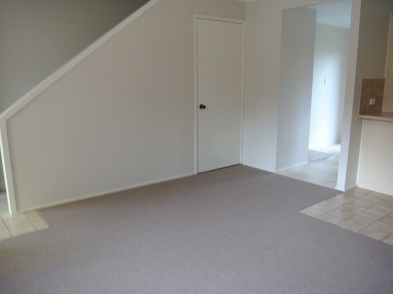 4/111 Kingston Road, Woodridge QLD 4114