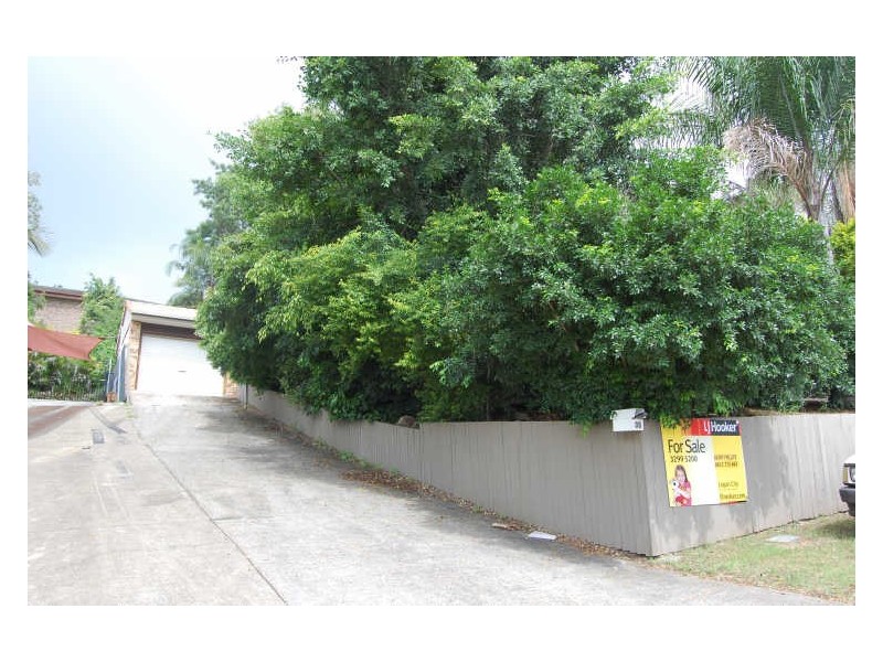 35 Leighton Drive, Edens Landing QLD 4207