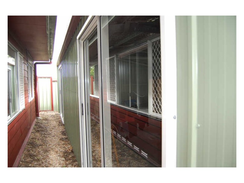 98 Barossa Street, Kingston QLD 4114