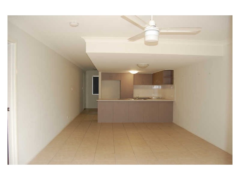 27/23 Garfield Road, Woodridge QLD 4114