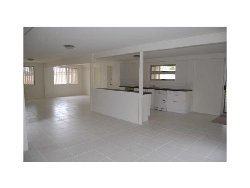 7 Shannon Street, Woodridge QLD 4114