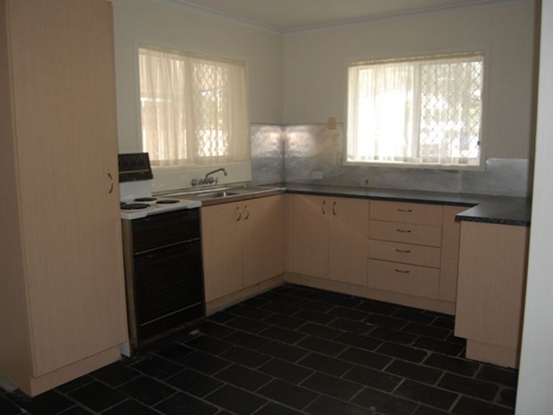 17 Birch Street, Kingston QLD 4114