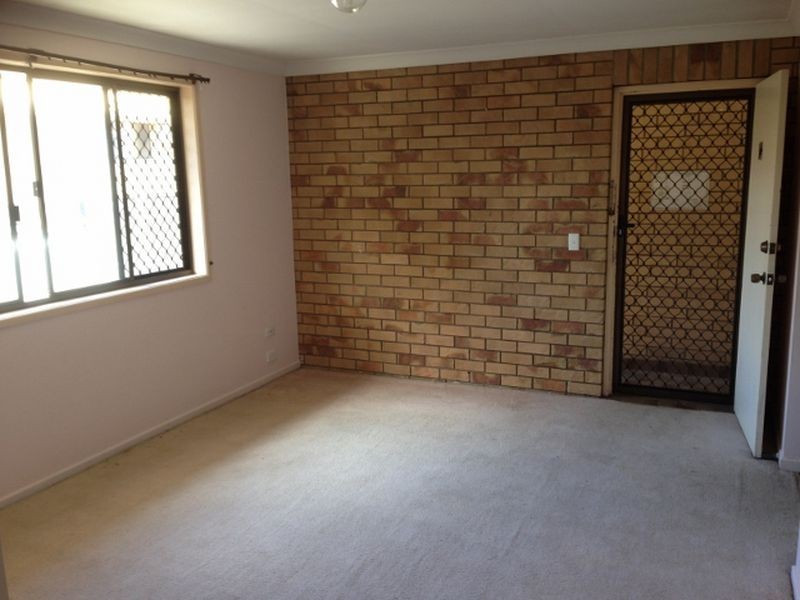 14-13 Blackwood Road, Logan Central QLD 4114