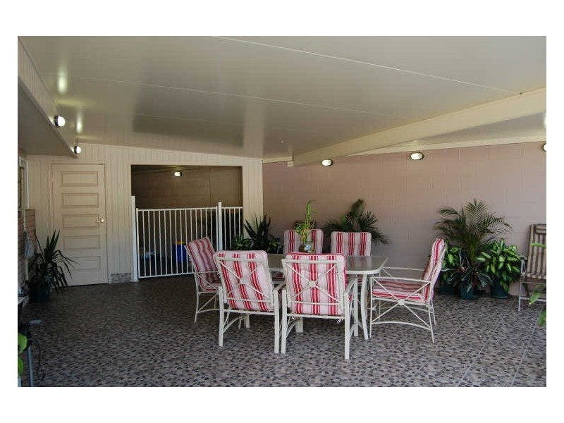 34 Winifred Street, Kingston QLD 4114