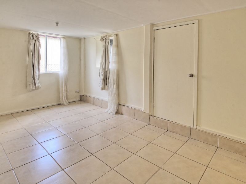6 Oakland Avenue, Woodridge QLD 4114