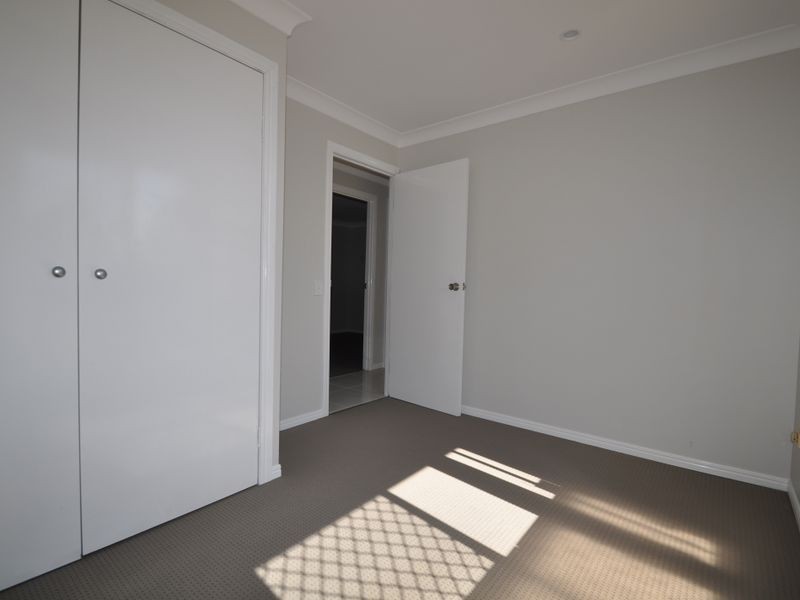 30 Bursaria Street, Crestmead QLD 4132