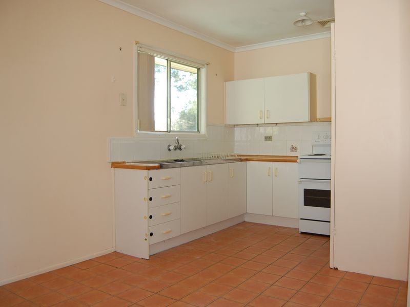 8 Candish Street, Woodridge QLD 4114