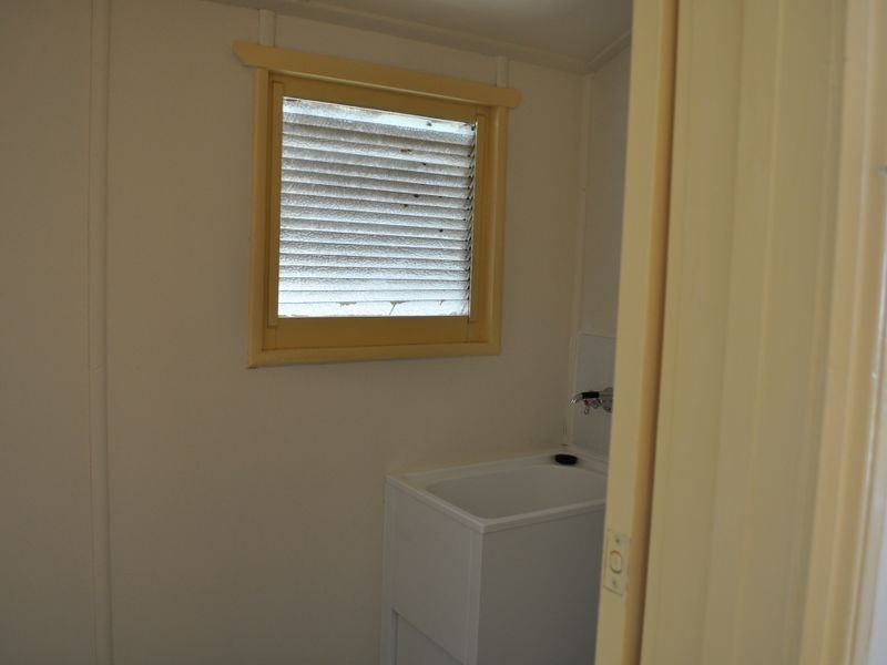 24a Laughlin Street, Kingston QLD 4114