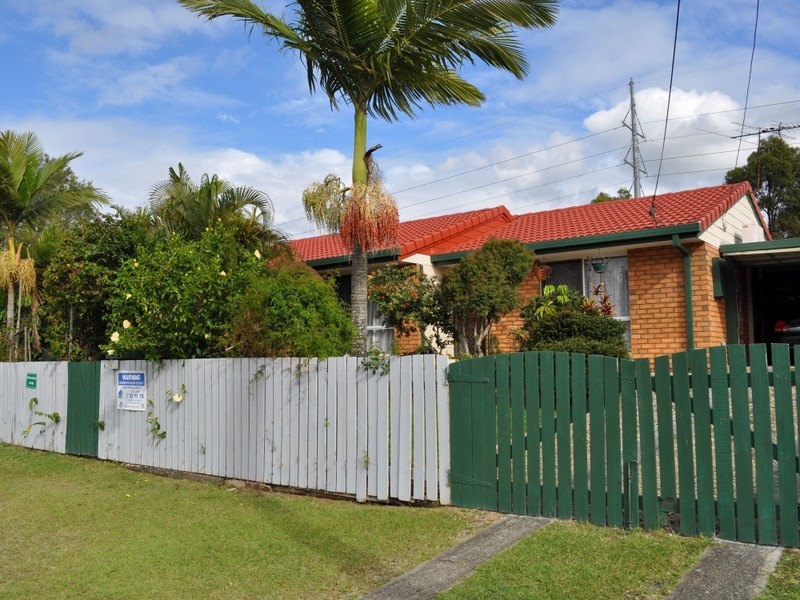 61 Velorum Drive, Kingston QLD 4114