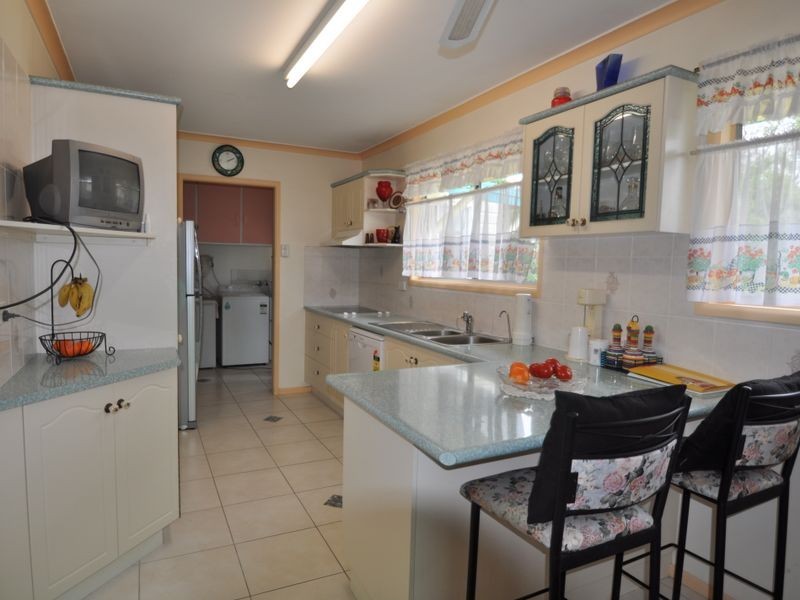 15 Ash Avenue, Woodridge QLD 4114