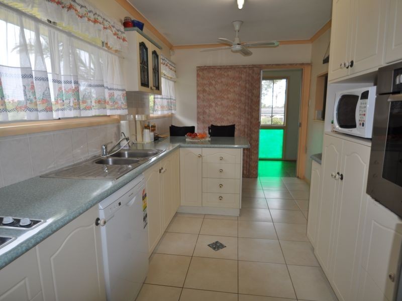 15 Ash Avenue, Woodridge QLD 4114