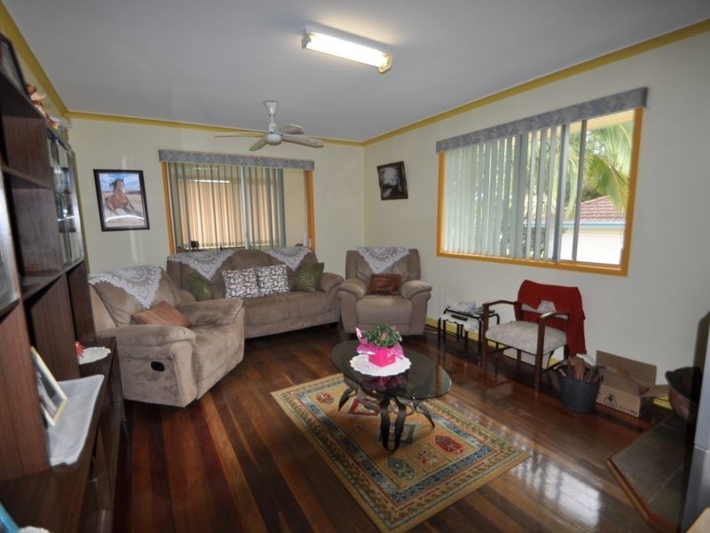 15 Ash Avenue, Woodridge QLD 4114