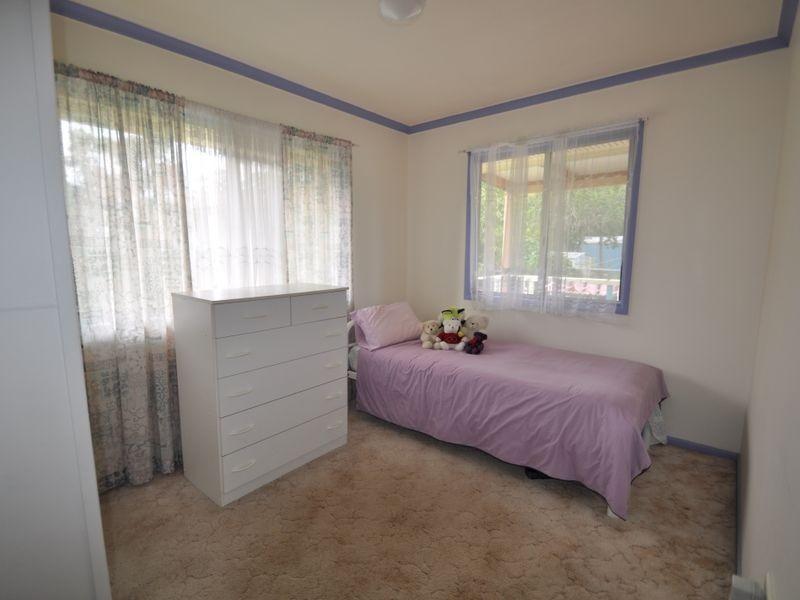 15 Ash Avenue, Woodridge QLD 4114