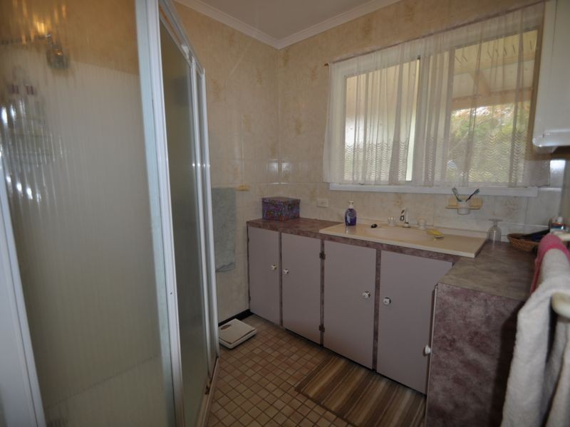 15 Ash Avenue, Woodridge QLD 4114