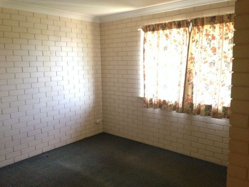 4/335 Kingston Road, Logan Central QLD 4114