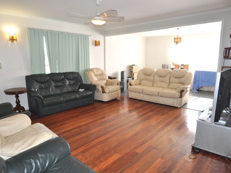 306 Kingston Rd, Slacks Creek QLD 4127