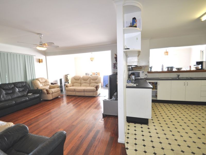 306 Kingston Rd, Slacks Creek QLD 4127