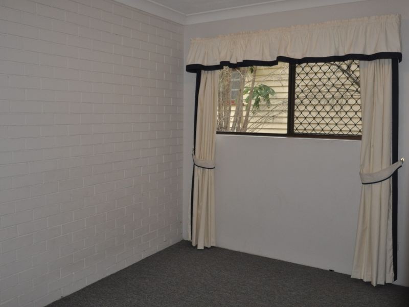 2/19 Blackwood Road, Logan Central QLD 4114