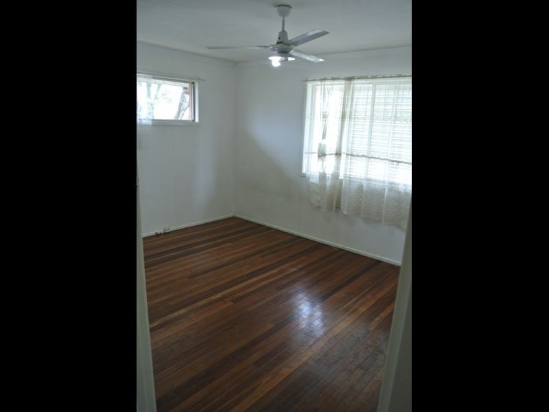 16 Dorothy Street, Woodridge QLD 4114