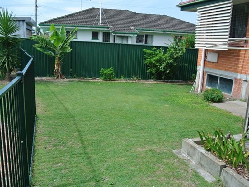 16 Dorothy Street, Woodridge QLD 4114