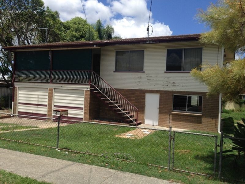 4 Marlow Street, Woodridge QLD 4114