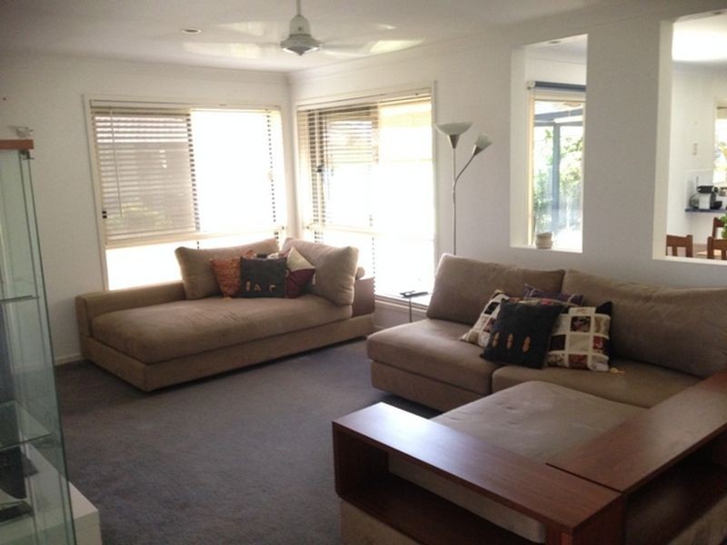 9 Lake Kurwongbah Court, Logan Reserve QLD 4133