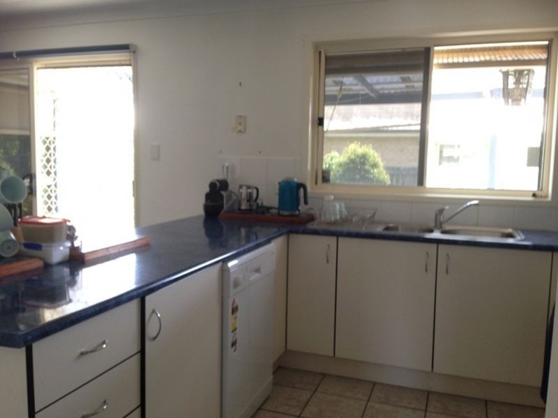 9 Lake Kurwongbah Court, Logan Reserve QLD 4133