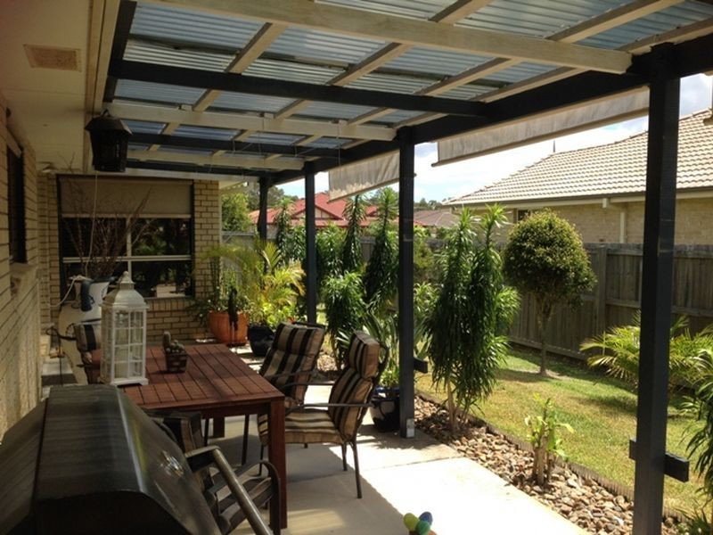 9 Lake Kurwongbah Court, Logan Reserve QLD 4133