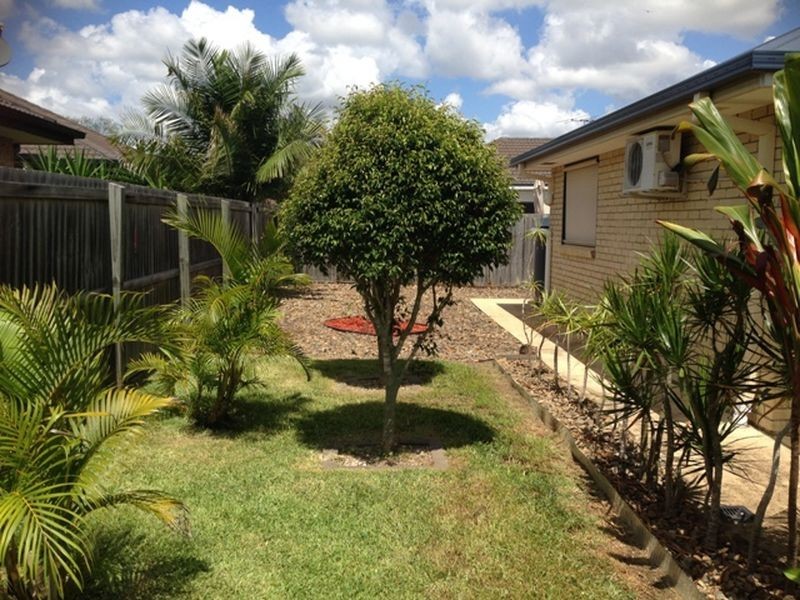 9 Lake Kurwongbah Court, Logan Reserve QLD 4133