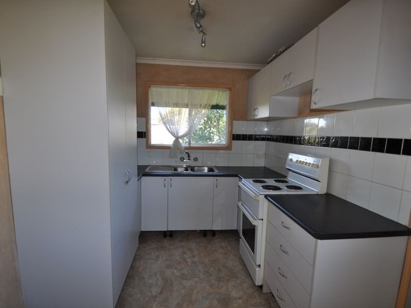 77 Monash Road, Loganlea QLD 4131