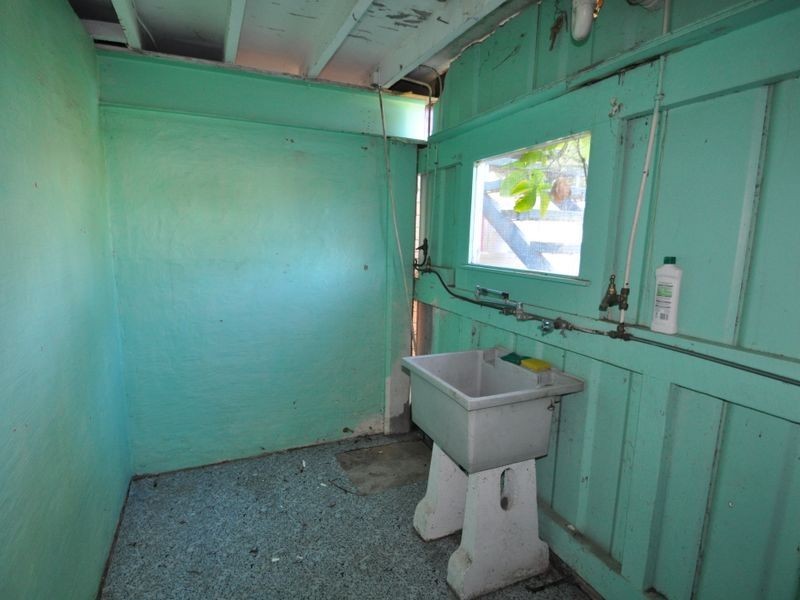 77 Monash Road, Loganlea QLD 4131