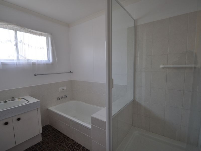 76 Charles Avenue, Logan Central QLD 4114