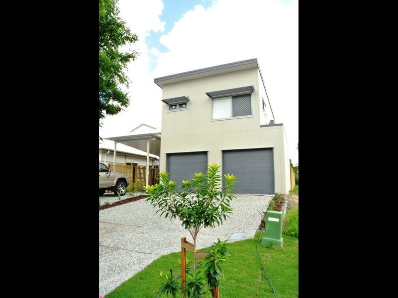 2/11 Macbeth Street, Kingston QLD 4114