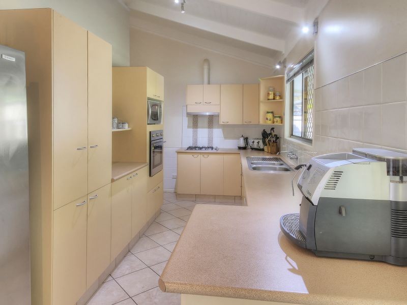 6 Campus Street, Loganlea QLD 4131