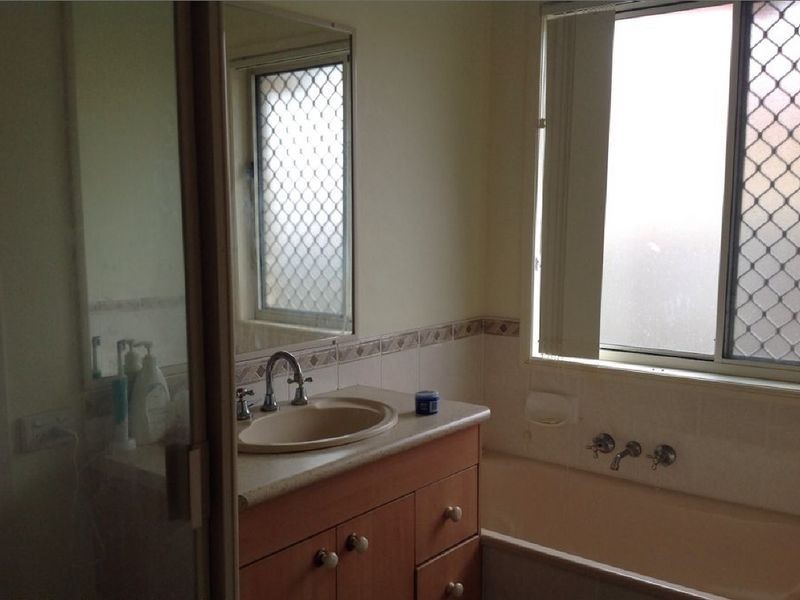 42 Fourth Ave, Marsden QLD 4132